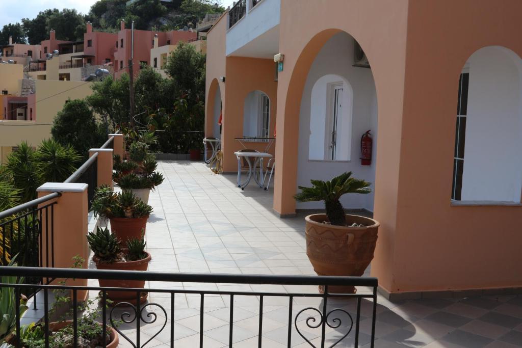 Alkion Aparthotel Exopoli Exteriör bild
